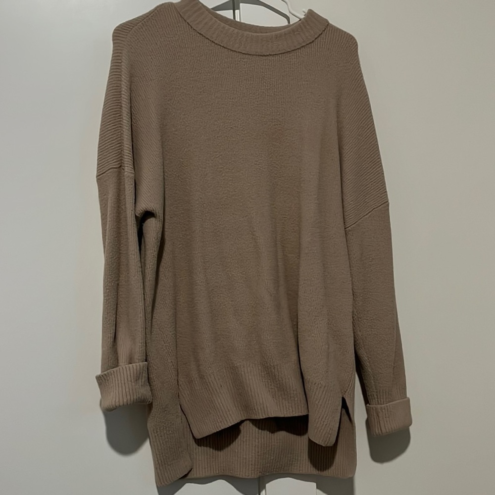 Abercrombie taupe oversized soft knit sweater